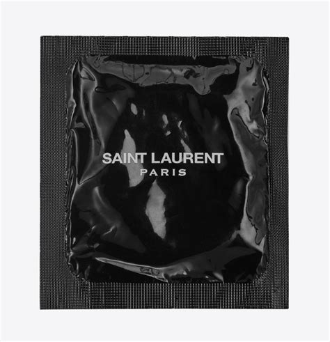 yves saint laurent preservatif|Saint Laurent lance sa gamme de préservatifs .